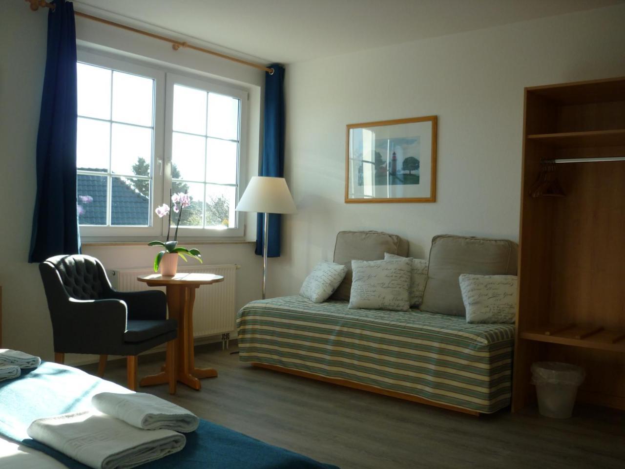 Pension Zum Leuchtturm Bastorf Екстер'єр фото